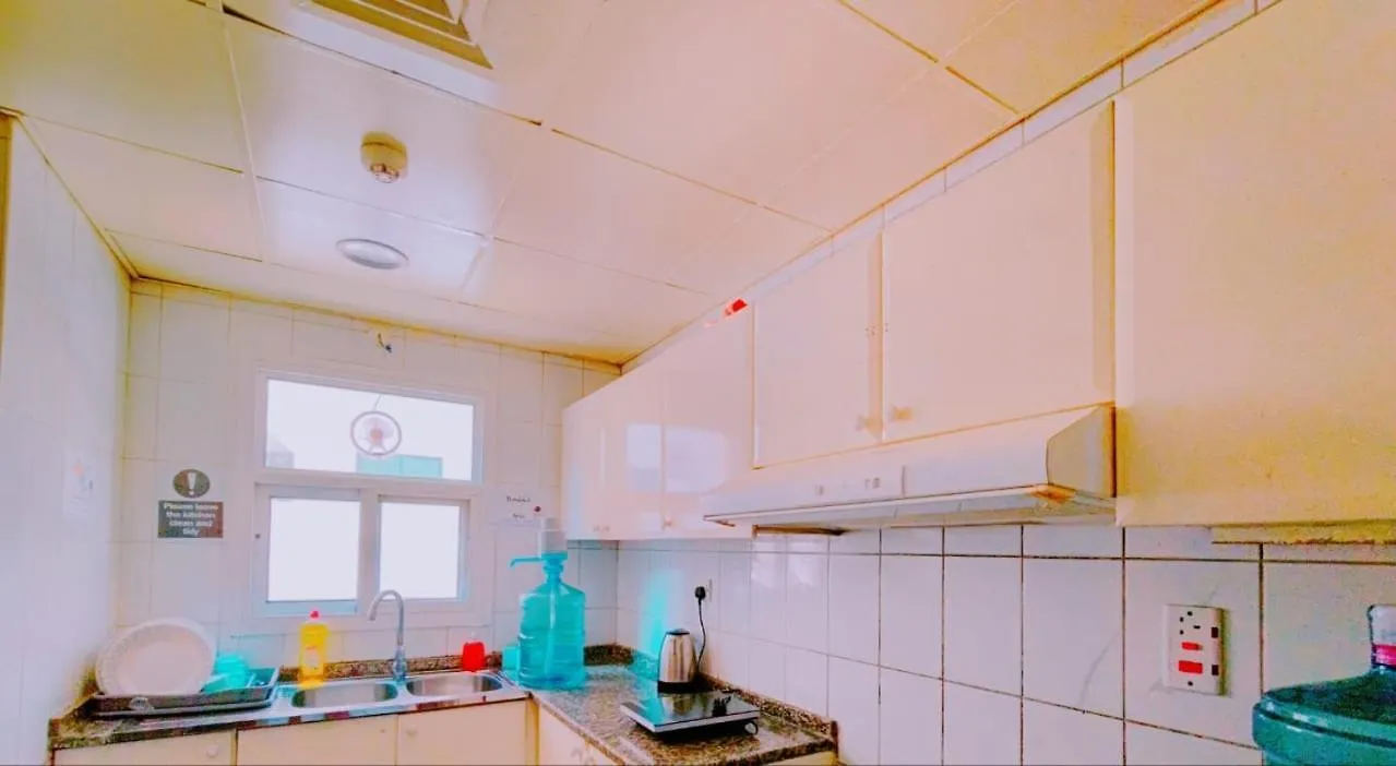 Universe Premium Capsule Hostel 5 Min Walking From Sharaf Dg Metro Station Al Makhool ドバイ